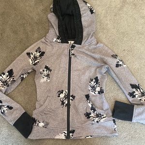 Lululemon Define jacket gray white and black flowers with hood